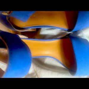 Tommy Hilfiger blue strap sandals size 6